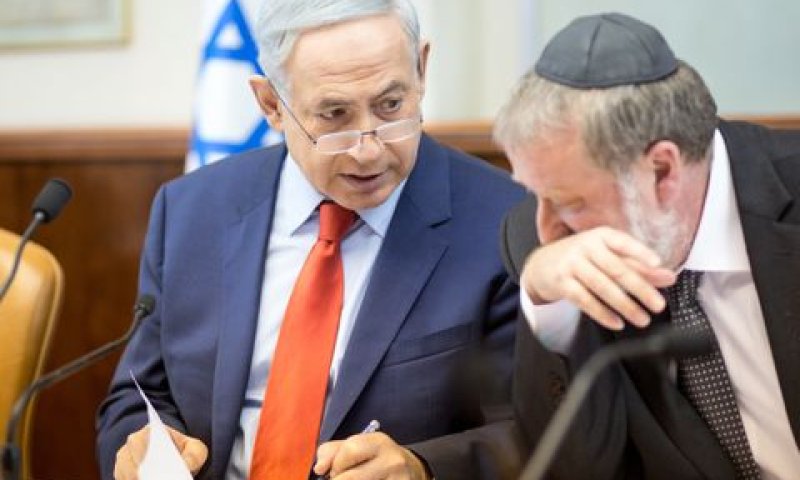 נתניהו. לא סומך על מנדלבליט [צילום: אמיל סלמן]