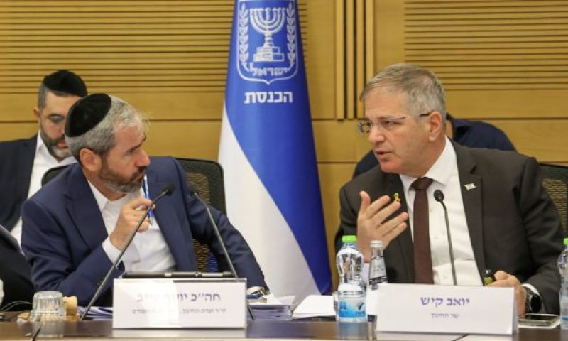 השר קיש והיו"ר טייב [צילום: דני שם-טוב/דוברות הכנסת]