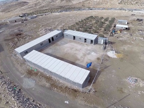 המבנים נשואי העתירה, צומת אדם [צילום: רגבים]