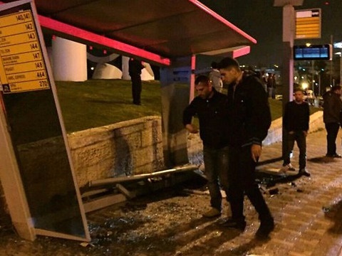 זירת הפגיעה [צילום: דוברות כיבוי האש]