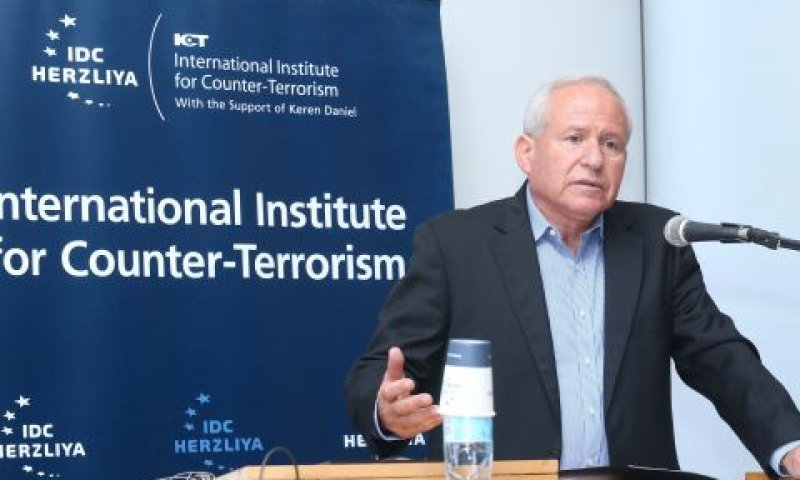 דיכטר. כישלון להסכם המדיני [צילום: עופר עמרם]