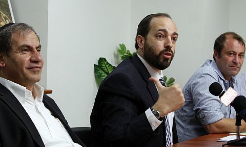 ביבי (מימין) ואטיאס [צילום: ששון תירם]
