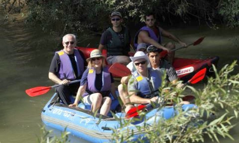 מתנגדים לחשיפה [צילום: ג'יני סוכנות לצילום]