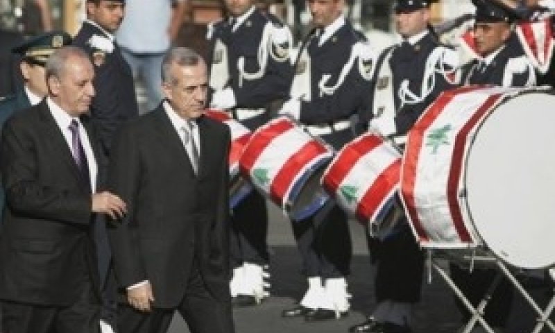 פואד סניורה קורא לאיחוד מחדש של לבנון