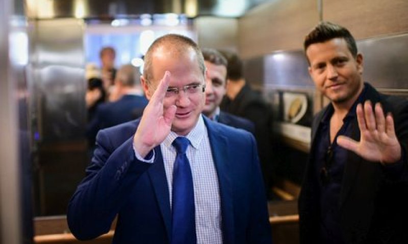 ח"כ עודד פורר בדרך לפגישת המו"מ הקודמת [צילום: תומר נויברג/פלאש 90]