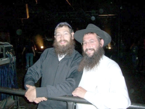 ר' דני כהן ומתיסיהו [צילום: חבד חברון]
