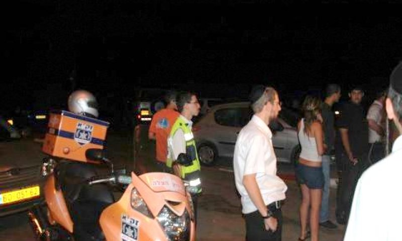 אנשי זק"א במקום האירוע [צילום: משה רוט/דוברות זק"א]