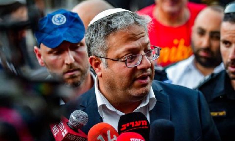 תכנן להתנקש בחיי השר בזירת פיגוע [צילום: אבשלום ששוני, פלאש 90]