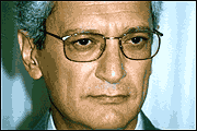 בן-יאיר, ארבל ביקשה ממני לפסול עצמי; ולאחר מכן החליטה להגיש כתב אישום נגד נאמן