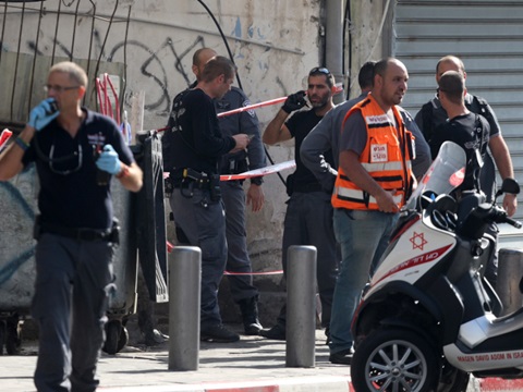 הדוקר נתפס זמן קצר לאחר הדקירה [צילום: פלאש 90]