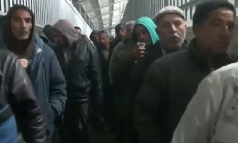 פועלים פלשתינים [צילום: מן הטלוויזיה]