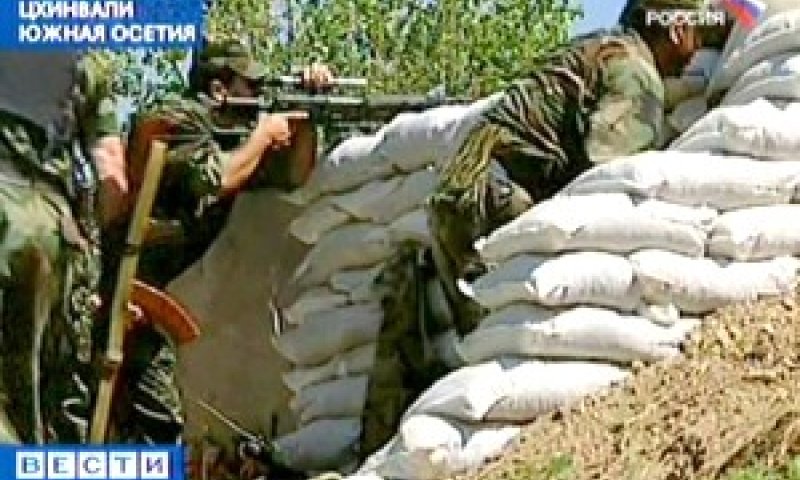צבא גיאורגיה פתח במתקפה [צילום: AP - הטלוויזיה הרוסית]