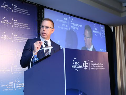 השר ארדן [צילום: עופר עמרם]