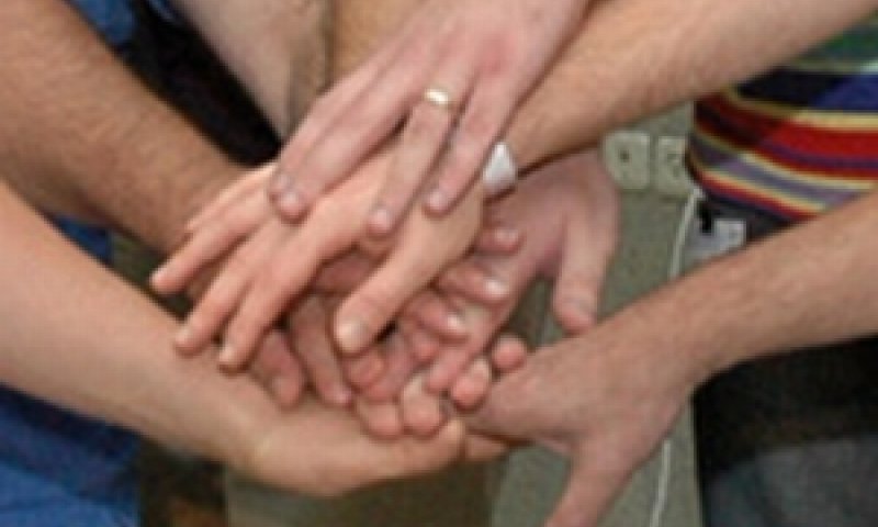 יזמים צעירים מתרחקים מהממשלה ופועלים בשיטת רשתות [צילום: דורון גלעד]