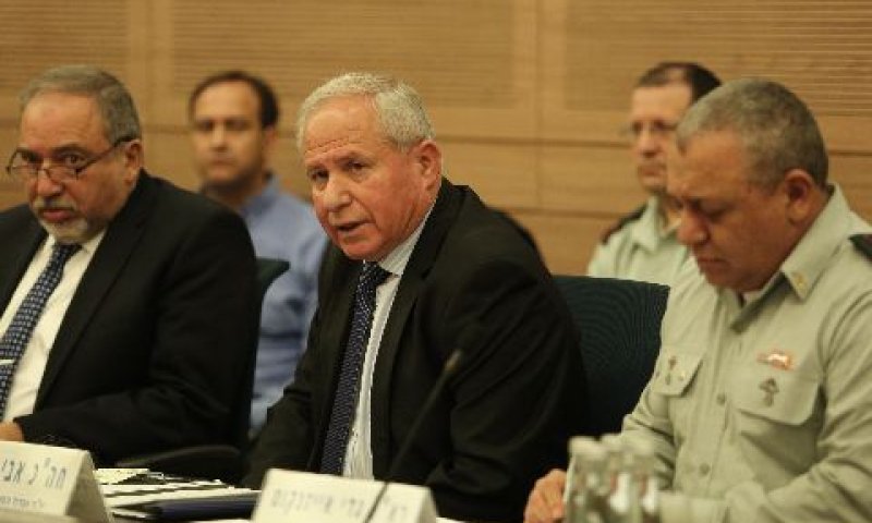 איזנקוט, דיכטר וליברמן [צילום: נועם ריבקין פנטון/דוברות הכנסת]