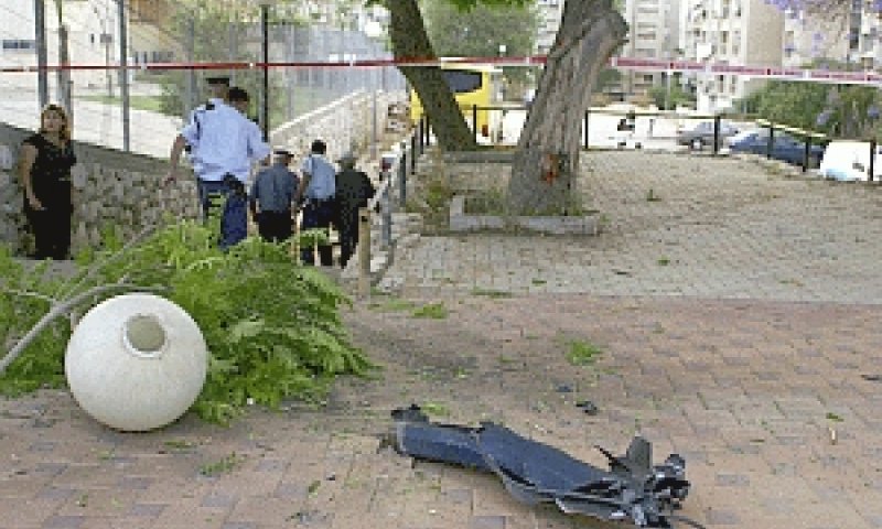 קסאם בשדרות. הירי נמשך [צילום: פלאש 90]