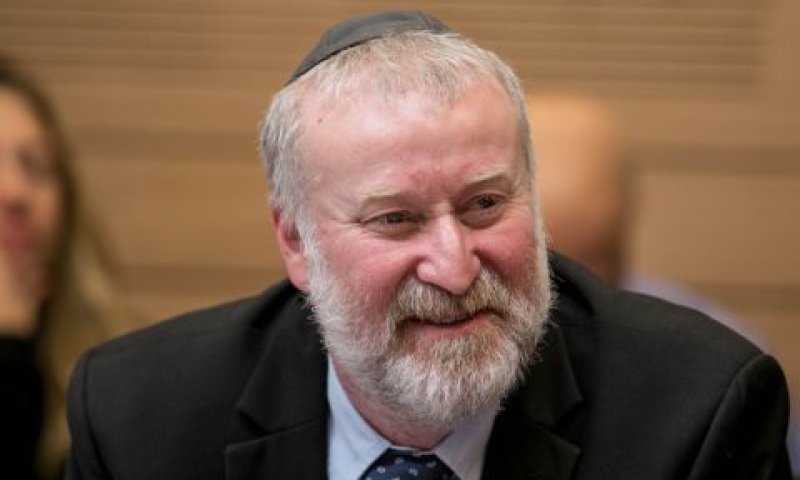 מנדלבליט. לא להותיר כתם [צילום: אוליבר פיטוסי, פלאש 90]