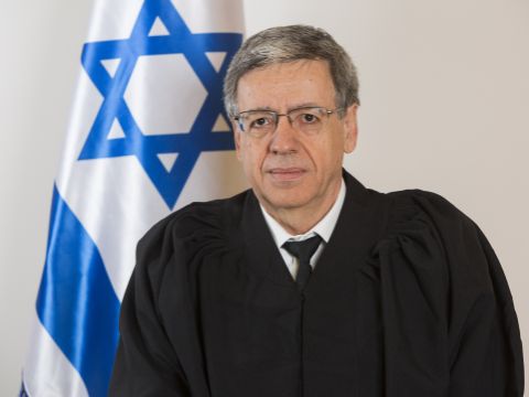 עולה בהתמדה [צילום: יונתן זינדל, פלאש 90]