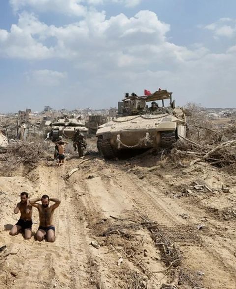 כניעת המחבלים [צילום: דובר צה"ל]