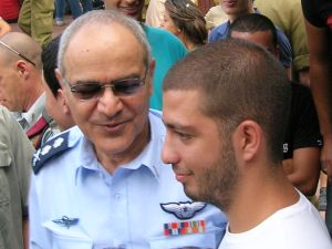 הרמטכ"ל משוחח עם מתגייסים