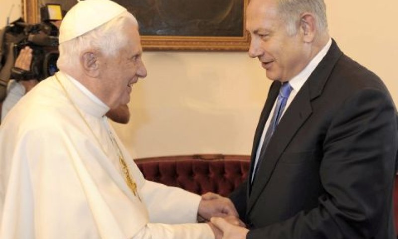 נתניהו ובנדיקטוס [צילום: AP]