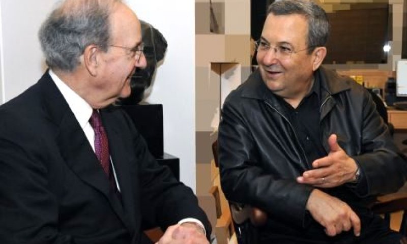 מיטשל נפגש עם ברק ונתניהו [צילום: אריאל חרמוני, פלאש 90]