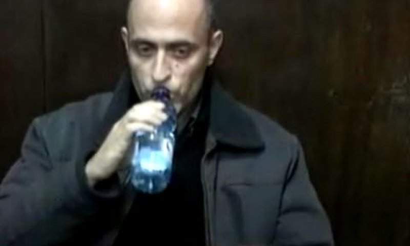 מני. האפשרות ששימש כ"חיץ" לא הוכחה