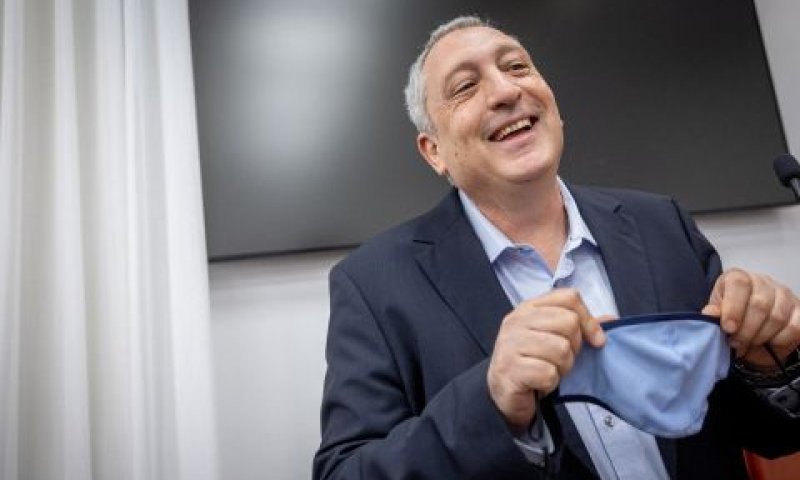 חפץ היום. לקחו אותו להסתפר [צילום: יונתן זינדל, פלאש 90]