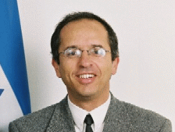 מביך לפשפש בדעותיהם של בני אדם. השופט סולברג [צילום: בוצ'צ'ו]