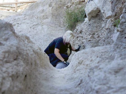 העבודות בתעלה [צילום: אמיל אלג'ם, רשות העתיקות]