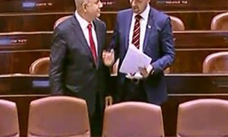 נתניהו ואמיר אוחנה [צילום: מן הטלוויזיה]