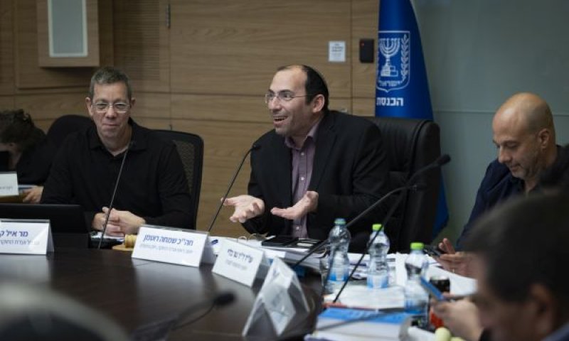 השר דורש מידע &ndash; הפרקליטות מזהירה [צילום: אורן בן-חקון/פלאש 90]