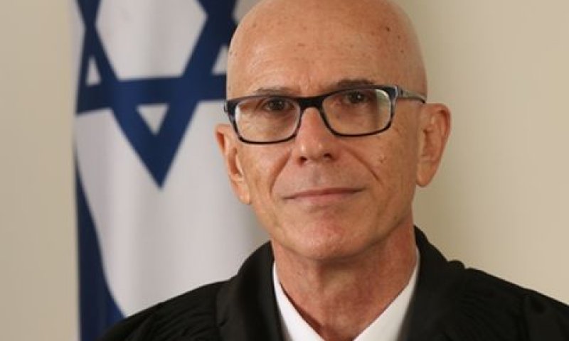 אקסלרד. החלטת פיתקית קצרה