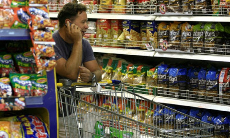 51% יקר מאשר באירופה [צילום: נתי שוחט, פלאש 90]