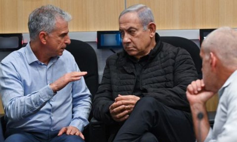 נתניהו עם בר וברנע [צילום: קובי גדעון/לע"מ]