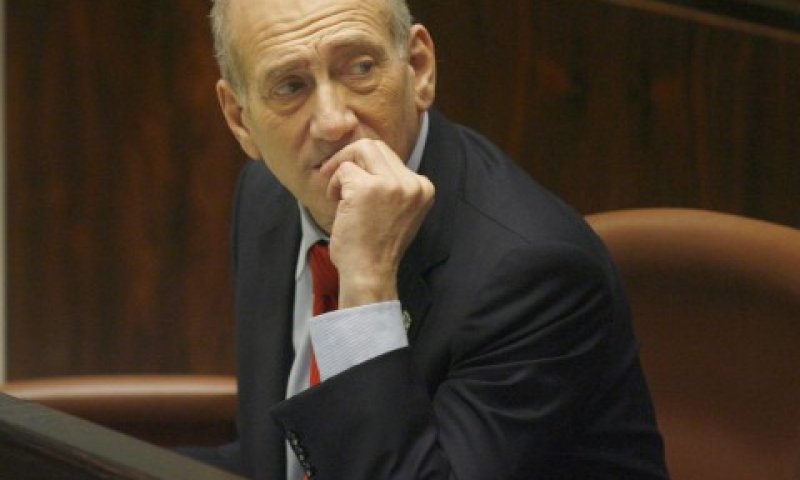 התקפל בפני האמריקנים. אולמרט [צילום: פלאש 90]