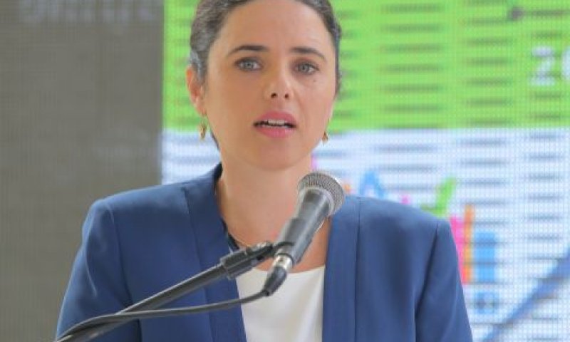 השרה איילת שקד, בכנס אונלייף בירושלים לנשים ועסקים [צילום: בני גם זו לטובה]