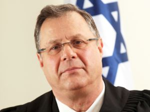 כמעט נעלם מחוץ לפלילי [צילום: פלאש 90]