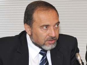 ליברמן. עד תביעה [השגרירות בצרפת]