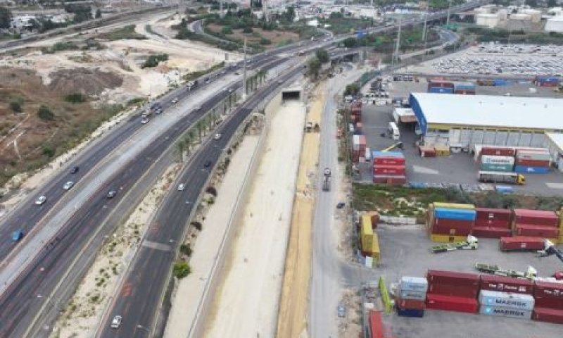 עבודות להקמת מסילת נמל המפרץ [צילום: רכבת ישראל]