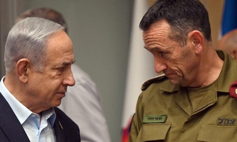 הרמטכ"ל דאז הלוי ונתניהו. תיעוד צבאי לשיחה ב-9:45 [צילום: חיים צח/לע"מ]