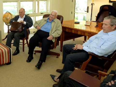 בוש שרון ווייסגלס [AP]