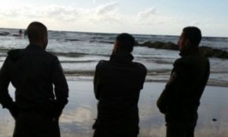 סריקות אחר נעדר בחוף הים [צילום: דוברות מד"א]