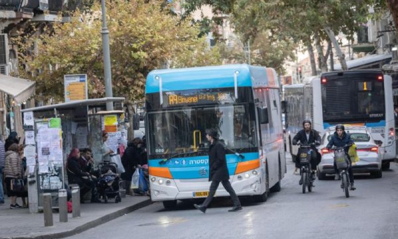 איחורים, דילוג על תחנות ונהיגה פרועה [צילום: חיים גולדברג/פלאש 90]