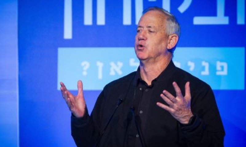 גנץ. מחריף את הטון [צילום: לירון מולדובן/פלאש 90]