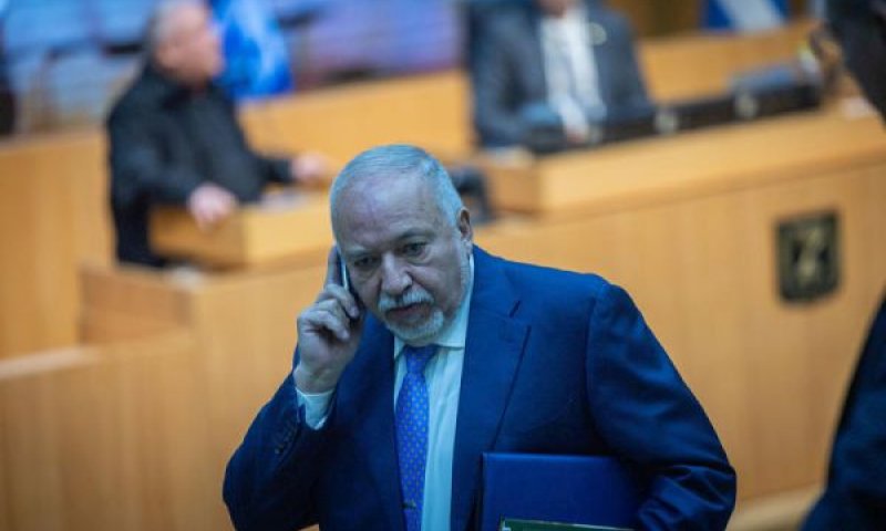 ליברמן. "לא שיטור - צבא" [צילום: יונתן זינדל/פלאש 90]