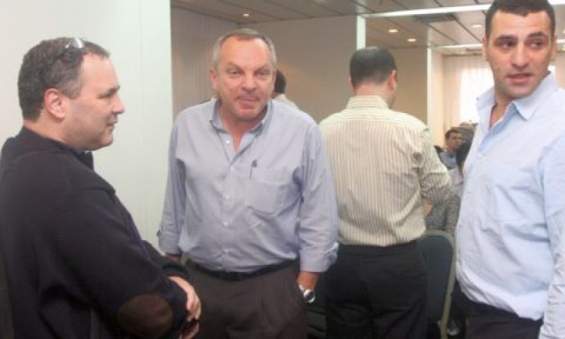 המנכ"ל חיים גבריאלי, היועמ"ש שמשון (שוני) אלבק ואייל סולגניק [צילום: פלאש 90]