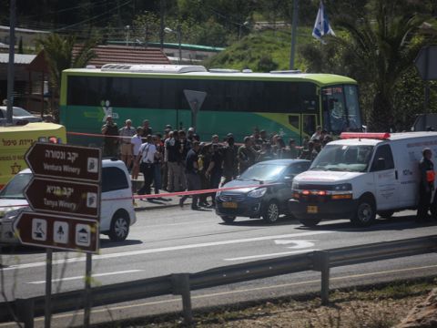 זירת הפיגוע [צילום: פלאש 90]