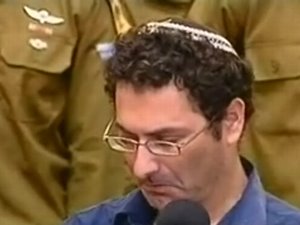 עופר רגב ממרר בבכי