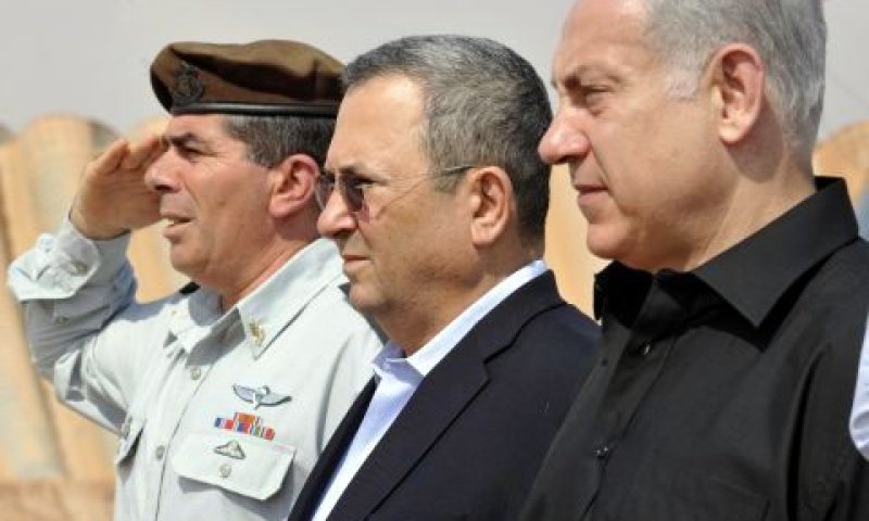 נתניהו, ברק ואשכנזי [צילום: אריאל חרמוני]